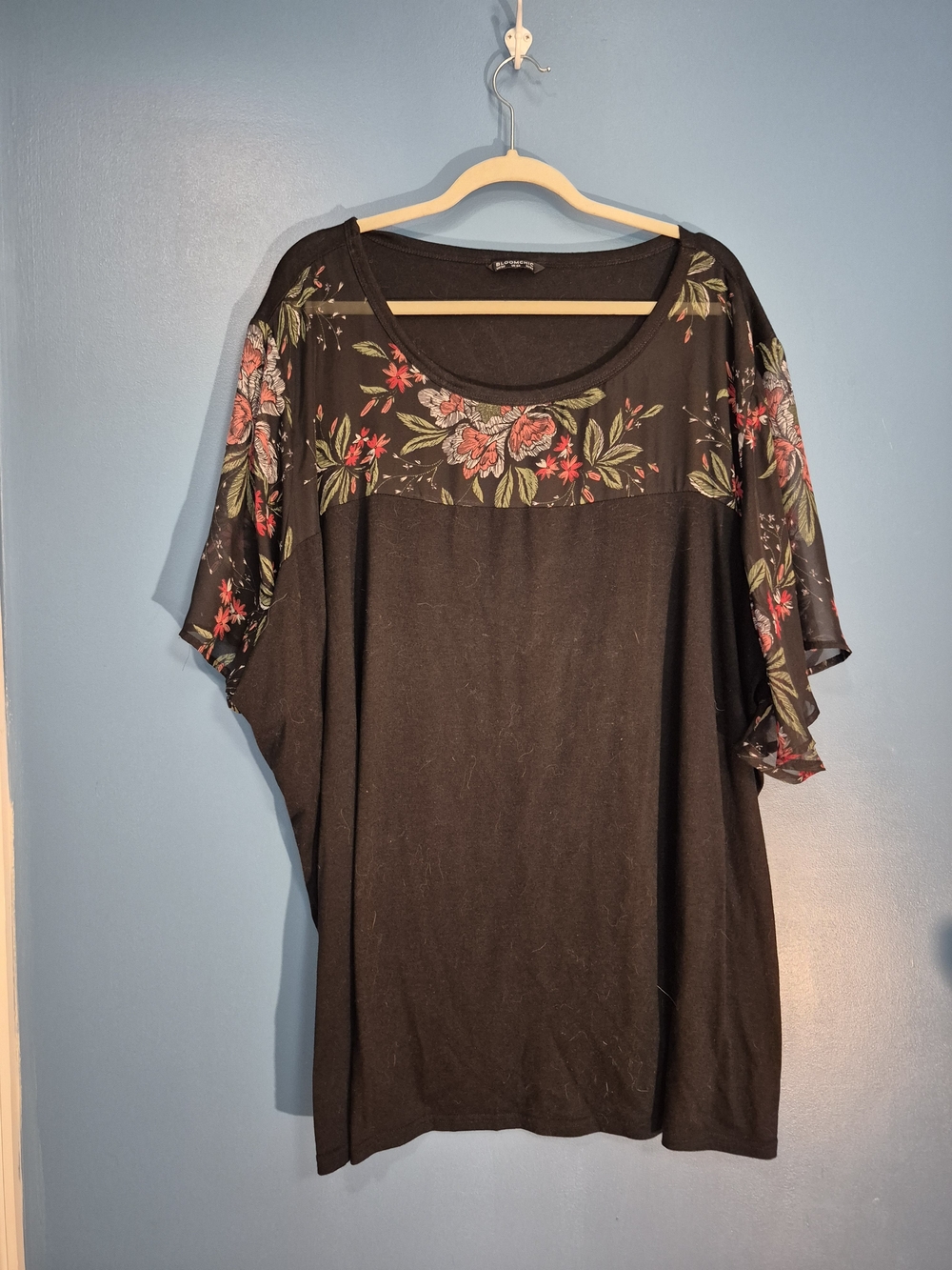 BloomChic Black Floral Yoke Flutter Sleeve Tee